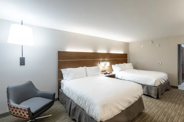 غرفة قياسية بسريرين كوين لذوي الإعاقة، Holiday Inn Express Suites Greenville S Piedmont 3/5