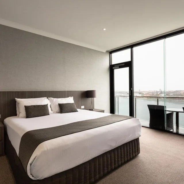 جناح سوبيريور، Lakes Resort Hotel 3/10