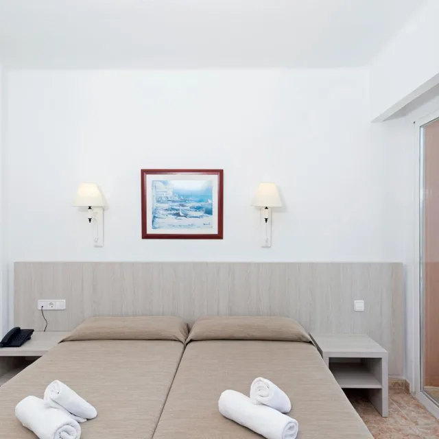 غرفة بسرير مزدوج بإطلالة على البحر، HSM Canarios Park Hotel 1/5