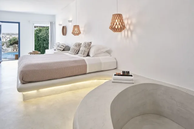 Honeymoon, Suite, King Bed, Lake View, Outdoor Jetted Tub, 2 Sofa, Private Pool، Naxian Utopia 2/2