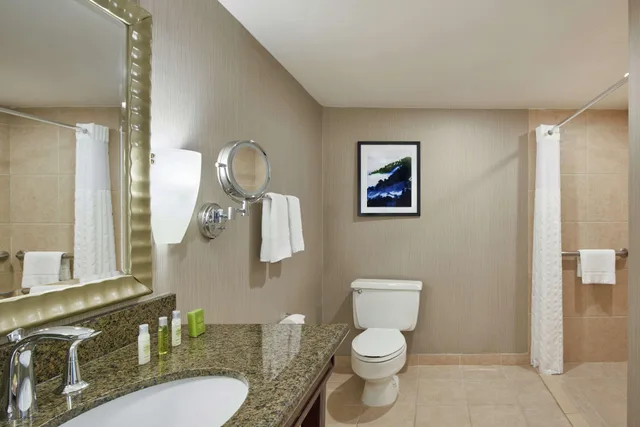 غرفة بسرير مزدوج، Doubletree By Hilton Salt Lake City Airport Formerly Hilton Salt Lake City Airport 4/4