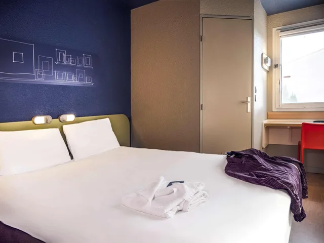 غرفة ثلاثية بسرير بطابقين، ibis budget Arles Sud Fourchon 1/5