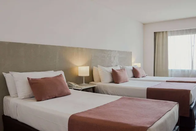 Room, Triple, 3 Beds, Dazzler By Wyndham Buenos Aires Recoleta Ex Dazzler Recoleta 3/10