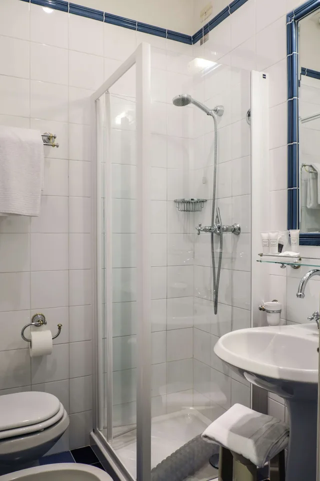 غرفة كلاسيكية مفردة، Grand Hotel Royal Viareggio 9/9