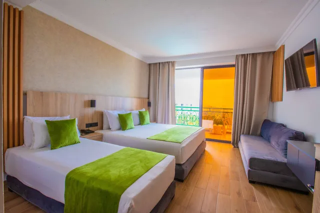 Family, 3 Beds, Sea View, Sofa, Argana Hotel 6/10