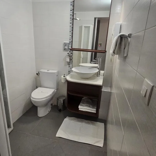 غرفة كبيرة بسرير مزدوج، Massilia Hotel 8/10