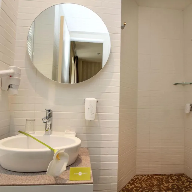 غرفة مفردة، Jump INN Hotel 8/8