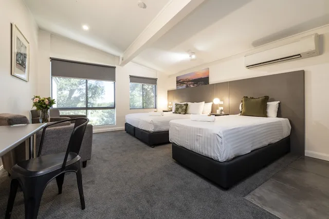 غرفة كومفورت بسرير فردي، Fern Bay Motel 4/7