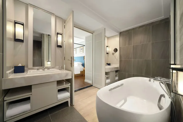 3 Bedrooms, Villa, 3 Double Beds, Ocean View, Private Pool, Renaissance Hoi An Resort & Spa 7/10