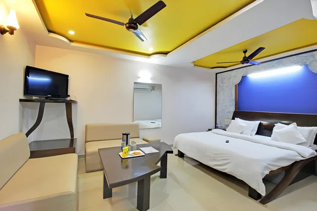 غرفة عائلية، ASHOKA HOTEL 2/2