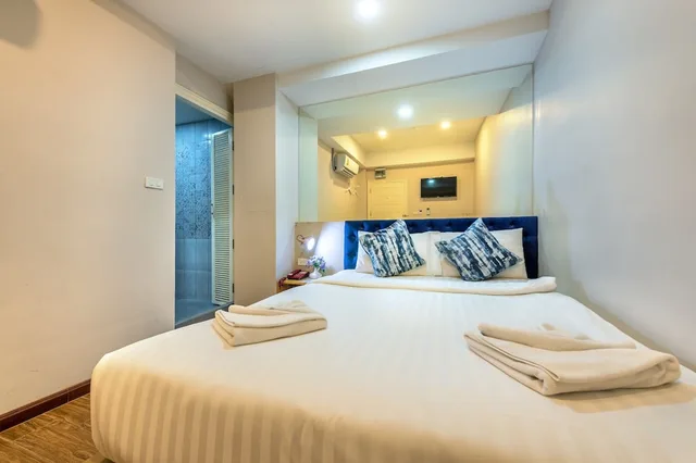 غرفة قياسية بسرير كوين، De Lavender Bangkok Hotel 2/8