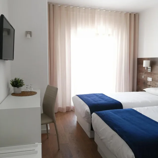 غرفة مفردة بإطلالة على البحر بشرفة، Veleiro Hotel 2/6