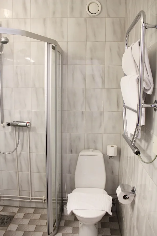 غرفة قياسية بسريرين منفصلين، Hotel Djingis Khan 5/5