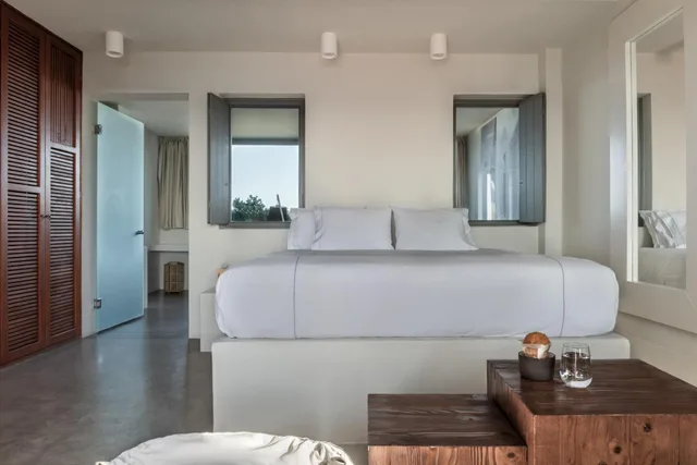 Deluxe, Suite, Caldera View, Outdoor Jetted Tub, West East Suites - Adults Only 8/10