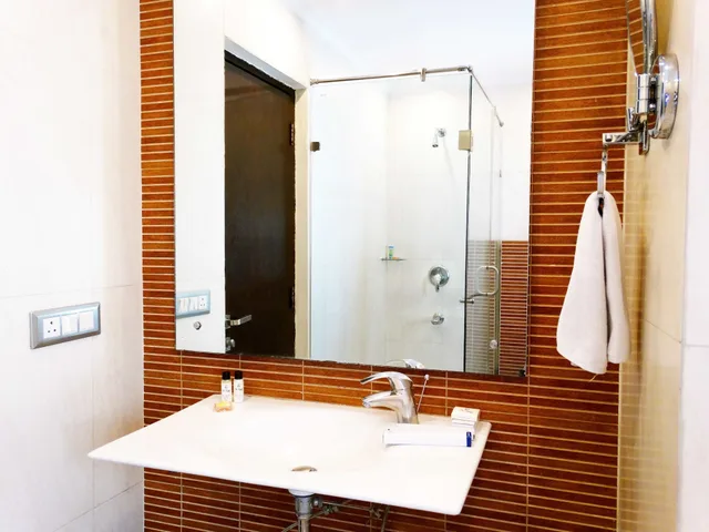 غرفة اقتصادية بسرير كوين، HOTEL THE LEGEND INN 7/9