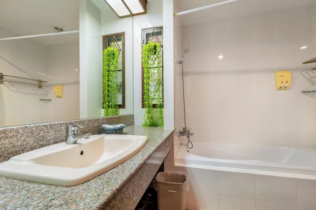 فيلا ديلوكس بسرير كينج، Sailom Resort Bangsaphan 6/10
