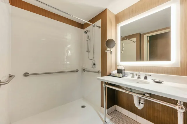غرفة بسرير كينج، Sheraton Tarrytown Hotel 4/4