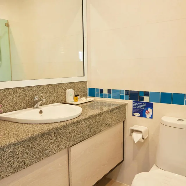 Superior, King Bed, Rhienchai Place 3/5