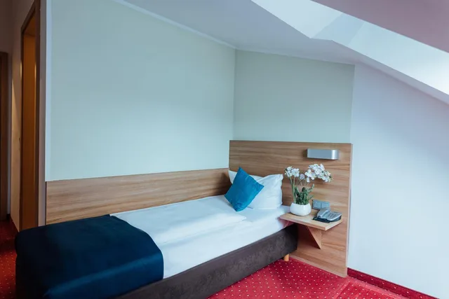 Room, Single, Hotel Andra 2/14