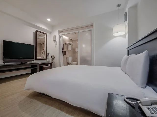 Standard, Double Bed, No Window، Kindness Hotel Xin Jue Jiang 8/10