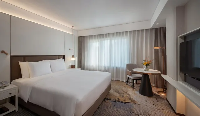 غرفة سوبيريور بسرير كينج وسرير كوين، Sunworld Dynasty Hotel 1/1