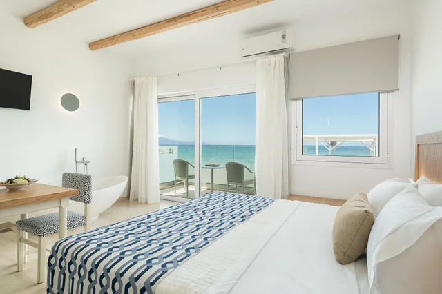 جناح استوديو سوبيريور بسرير كينج بإطلالة على البحر، Hotel Vergina Beach 1/9
