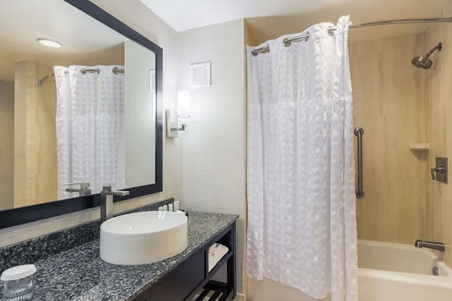 Suite, 2 Double Beds, Sofa, Embassy Suites by Hilton Newark Airport 3/5