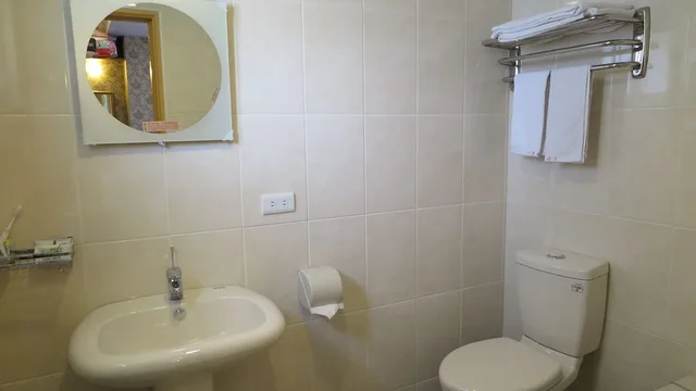 غرفة قياسية بسرير مزدوج، Nice Hotel 4/6