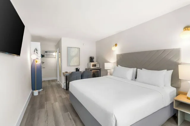 غرفة بسرير كينج، The Garden Hotel and Resort 4/10