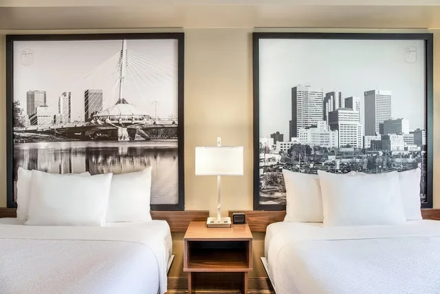 غرفة بسريرين كوين، Super 8 by Wyndham Winnipeg West 3/8