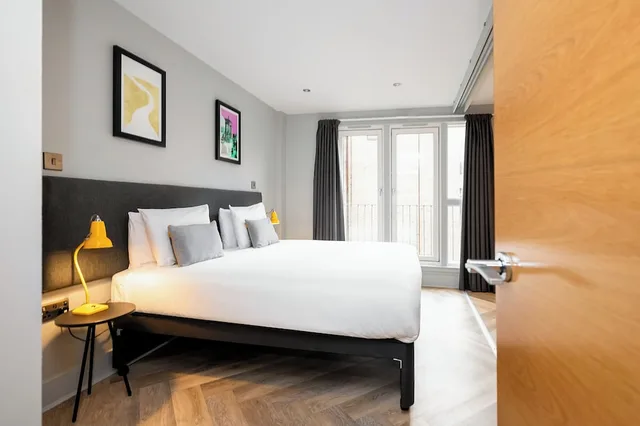 2 Bedrooms, Open Plan, Apartment, Twin Beds, Sofa, Staycity Aparthotels West End 5/10