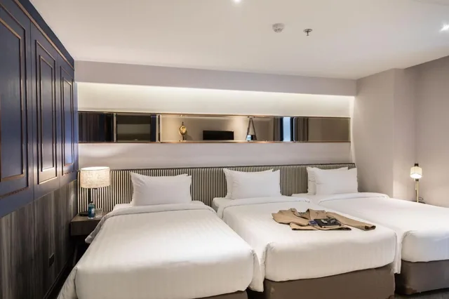 Deluxe Discovery Triple، Vince Hotel Bangkok Pratunam 7/10