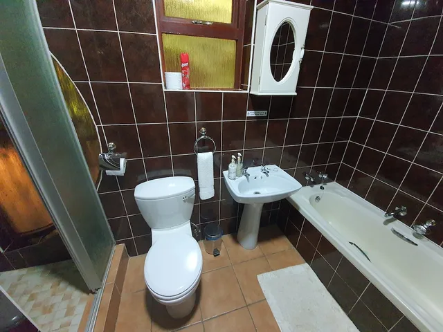 غرفة قياسية بسرير مزدوج، Mannah Guest Lodge 2/3