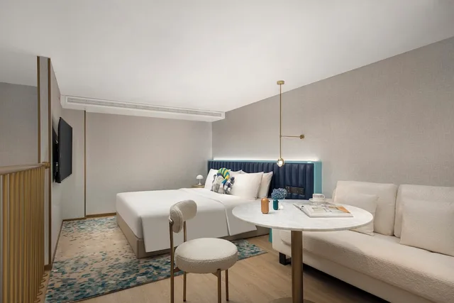 Standard, Double Bed, Voco Lianyungang Star Of Haizhoubay by IHG 2/3