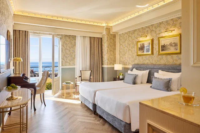 غرفة بإطلالة على البحر بغرفة نوم واحدة، Mediterranean Palace Hotel 1/3