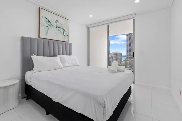 3 Bedrooms, Sub, Deluxe, Penthouse, Trilogy Surfers Paradise 1/1