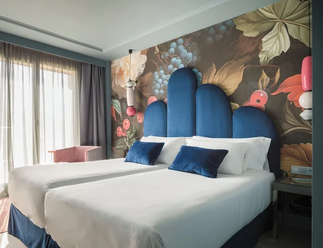 غرفة سوبيريور مفردة بسرير مزدوج، Hotel Antik San Sebastian 1/2