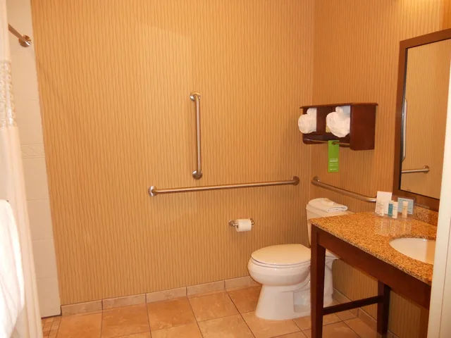استوديو بسريرين كوين مع أريكة لذوي الإعاقة، Hampton Inn And Suites Cincinnati Uptown University Area Oh 4/6