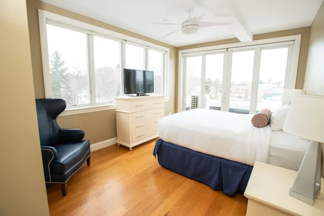 3 Bedrooms, Deluxe, Suite, 1 King and 2 Queen Beds, Sofa, Capital Resorts 84 Main 5/10