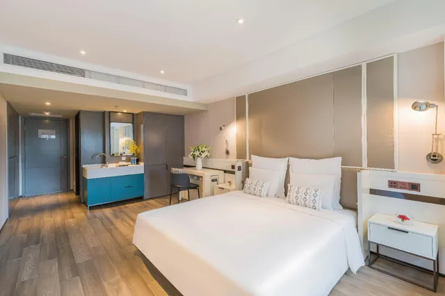 Superior, Apartment, King Bed, Beijing Pudi Hotel 1/1