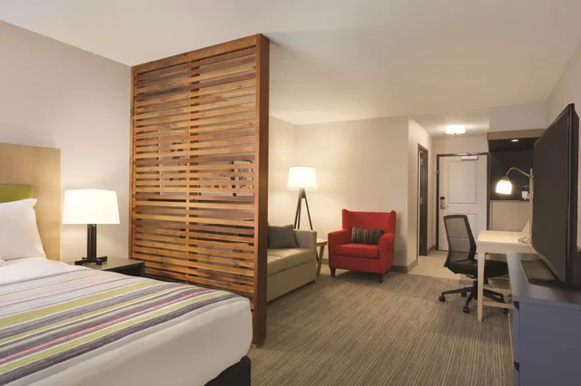جناح استوديو بسرير كينج، Country Inn & Suites by Radisson Lawrence KS 1/3