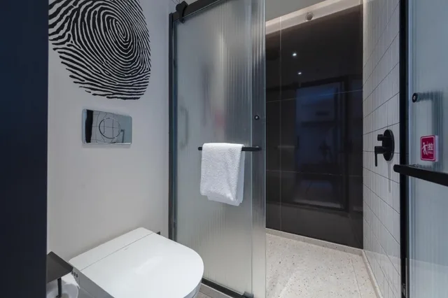 Roof Top, Guest Room, King Bed, Garden View, Terrace، Yudu Hotel 7/7