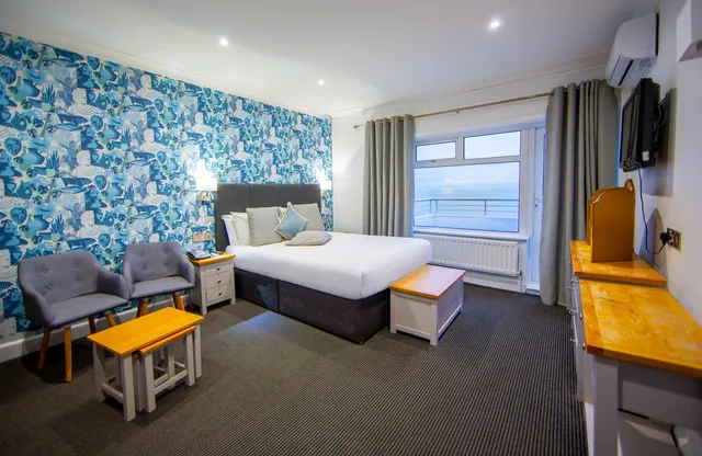 Room, Double Bed, Ocean Front, Balcony, The Cumberland Hotel - Oceana Collection 1/1
