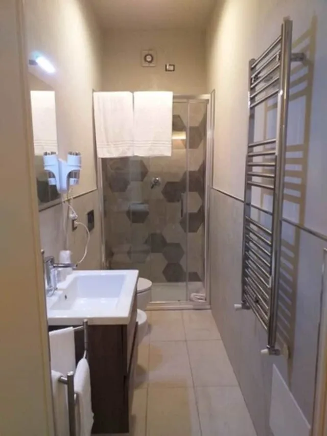 غرفة كلاسيكية بسرير مزدوج بشرفة، Hotel Monti 4/4