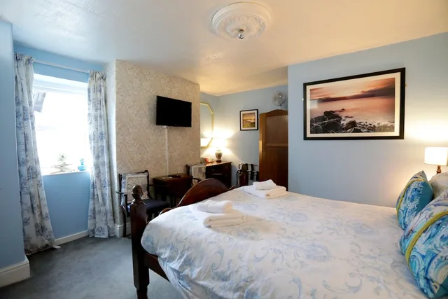 غرفة قياسية بسرير مزدوج، Bryn Woodlands House 3/9