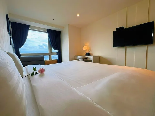 Room, Double Bed, River View, We Meet Taipei Hotel 3/10
