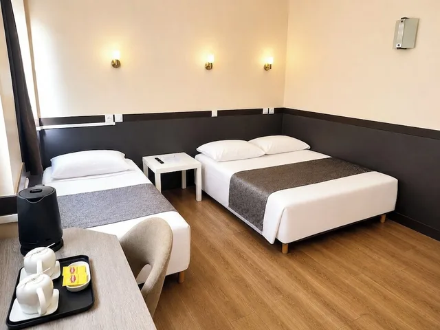 غرفة ثلاثية بسرير مزدوج وسرير فردي، Hotel des Bains 5/10