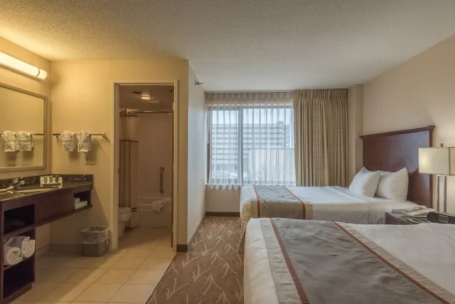 جناح بسريرين كوين، Kahler Inn and Suites - Mayo Clinic Area 2/5