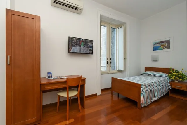غرفة مفردة بسرير فردي، Villa Crawford 2/3