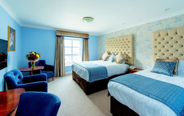 غرفة بسريرين منفصلين، Dromhall Hotel 2/4